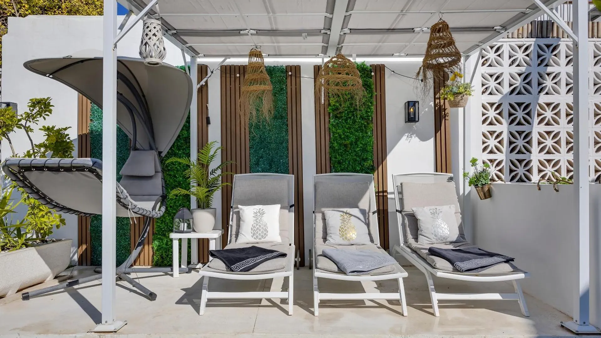 Villa Casacara Marbella Beachside Costabella -Spain