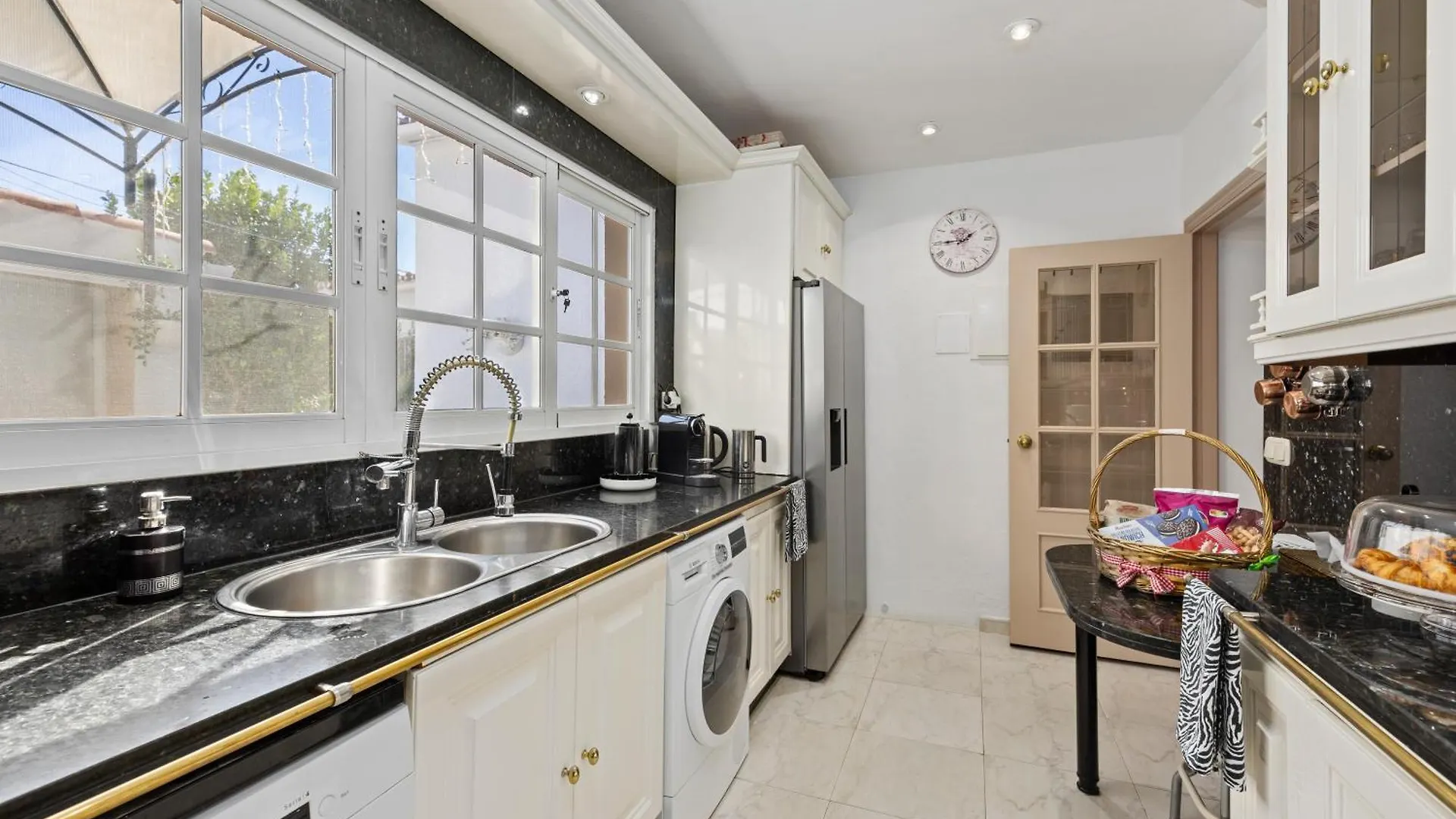 Villa Casacara Marbella Beachside Costabella -Spain