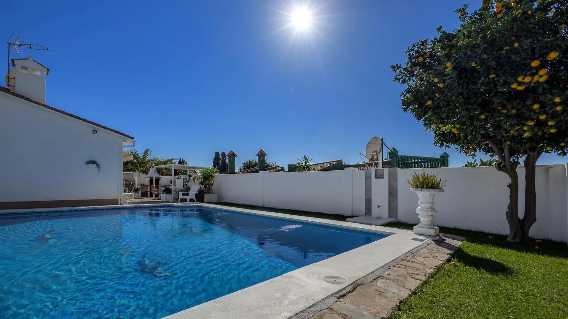 Villa Casacara Marbella Beachside Costabella -Spain