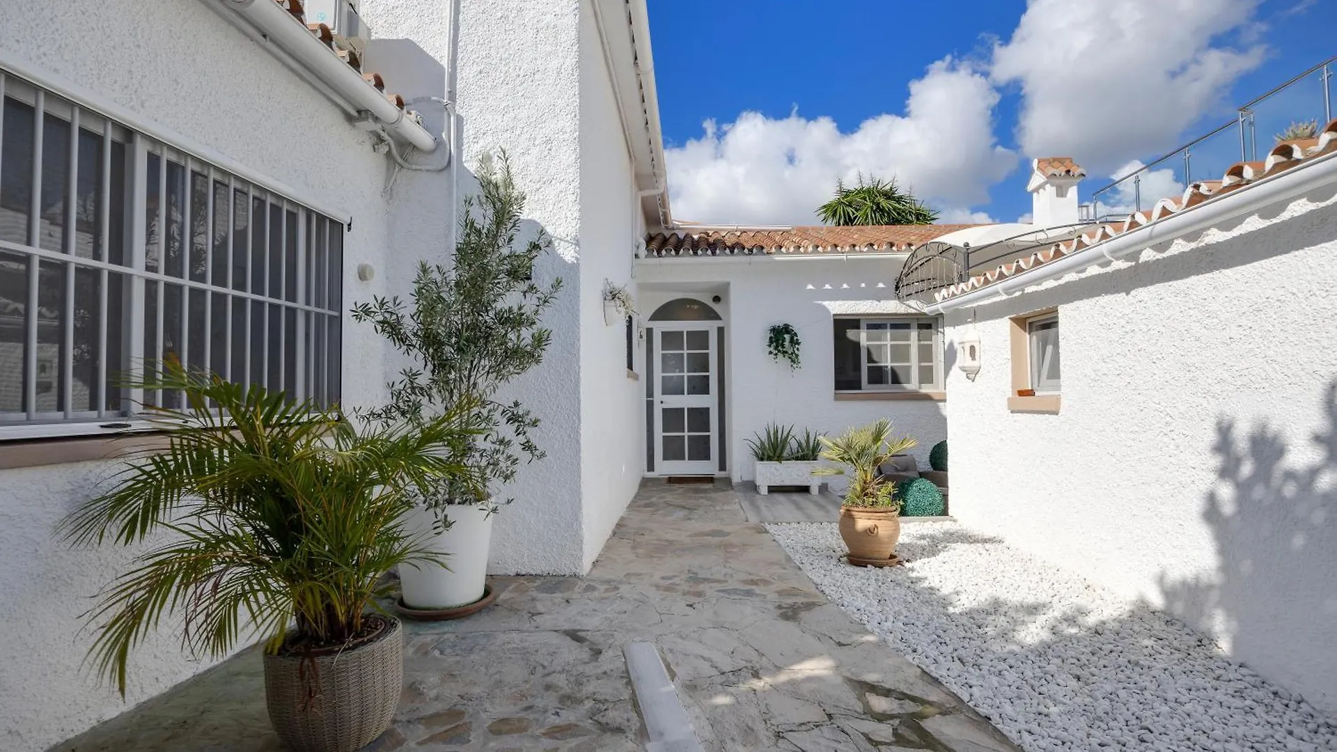 Villa Casacara Marbella Beachside Costabella -Spain