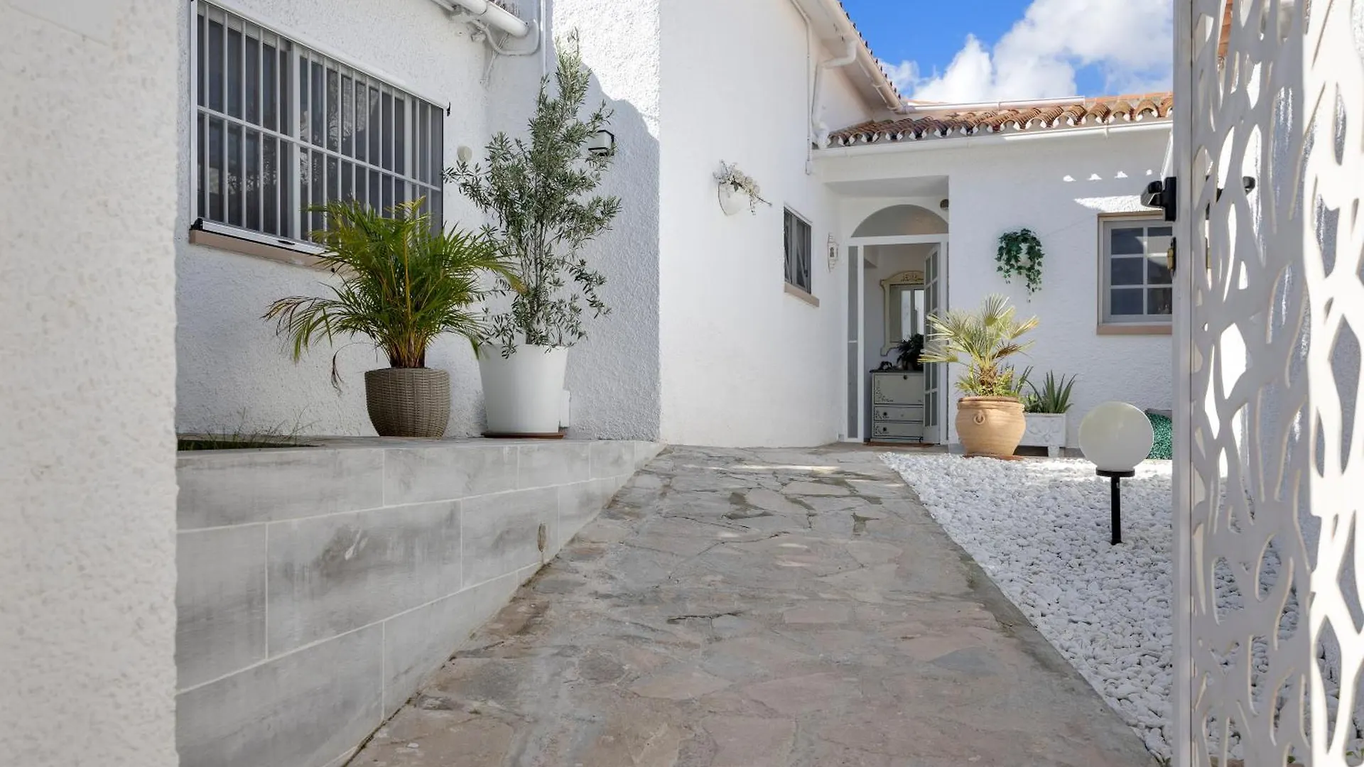 Villa Casacara Marbella Beachside Costabella -Spain